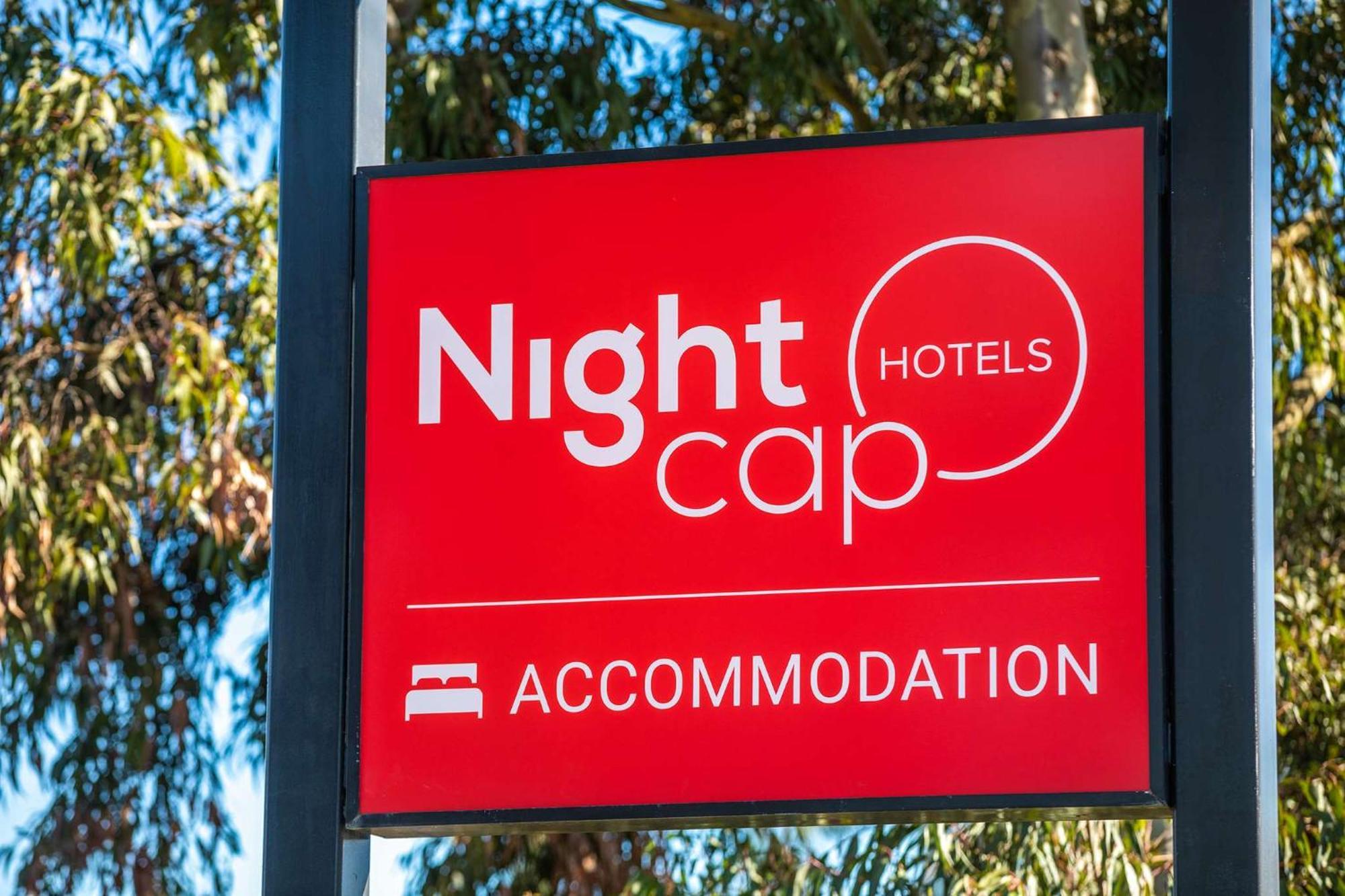 Nightcap At Ferntree Gully Hotel Motel Exterior photo