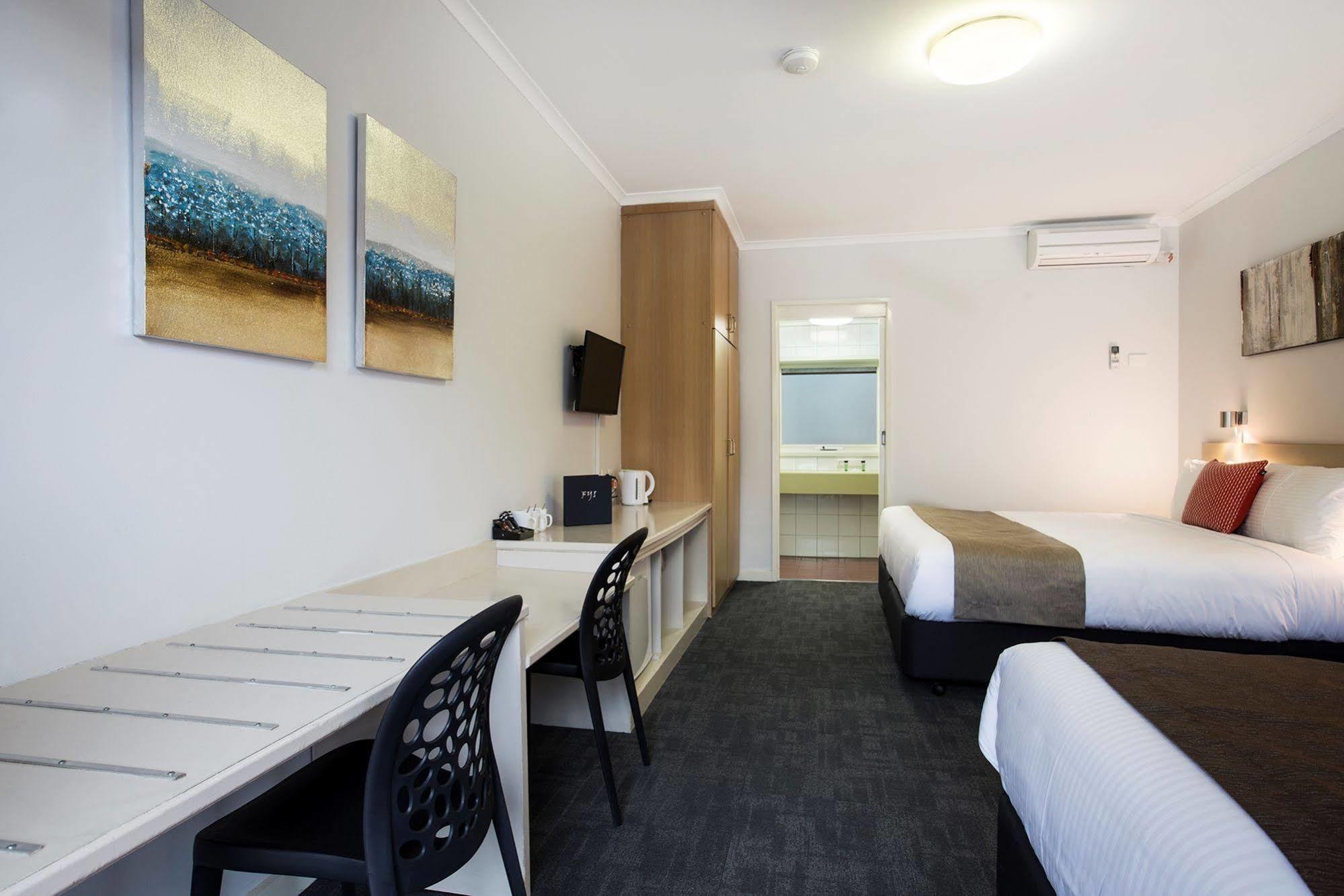 Nightcap At Ferntree Gully Hotel Motel Exterior photo